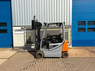 VS-22956 Elektrische triplex heftruck Still RX20-20P