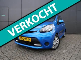 Toyota Aygo 1.0 VVT-i Aspiration | AUTOMAAT | AIRCO | NAV