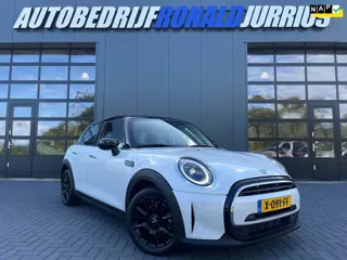 Mini 5-Deurs 1.5 Cooper Camden Plus Edition NL.Auto/Two-Tone/Nieuw-Model/Full Led/Carplay/1Ste Eigen