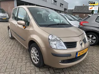 Renault Modus 1.4-16V Privilège Luxe 2005 € 1950.- 1 Jr APK Zo mee
