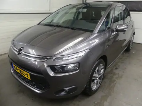 Citroen C4 Picasso 1.2 PureT Selection - Navigatie - Keurig Onderhouden