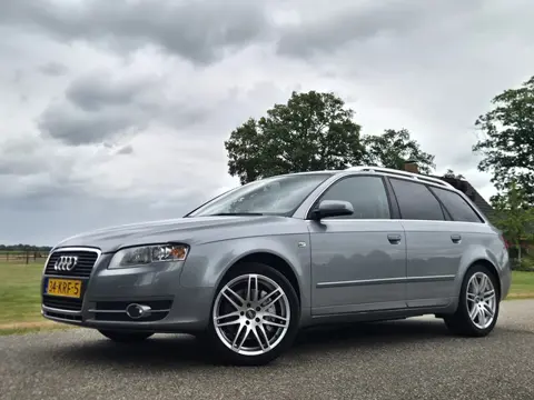 Audi A4 Avant 3.2 FSI q. Pro Line (bj 2005, automaat)