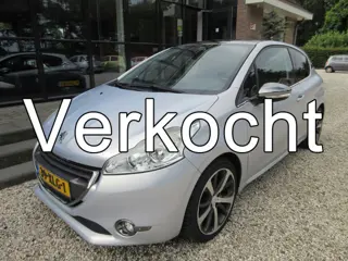 Peugeot 208 1.6 VTi Iceblue Velvet AIRCO (bj 2012)