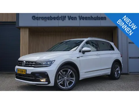 Volkswagen Tiguan 2.0 TSI 180pk DSG 4Motion 2x R-Line & Highline Pano.Dak Exclusive-Leder Trekhaak 1