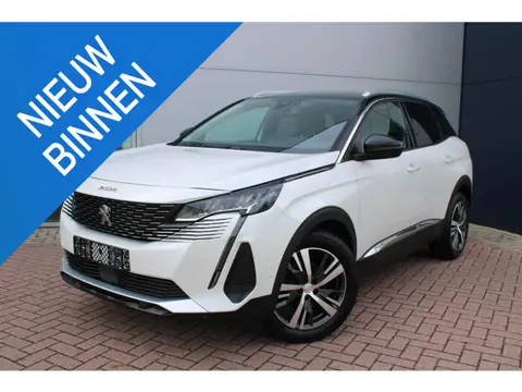 Peugeot 3008 1.2 PureTech 130pk Allure Pack Automaat Airco Navi Camera Carplay Stoelverwarming