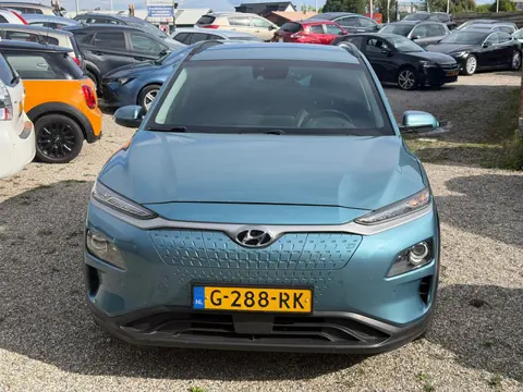 Hyundai Kona EV Premium 64 kWh 450+ Bereik 3 Fase Bomvol Opties Leer StoelVentilatie Pano ACC Carpla