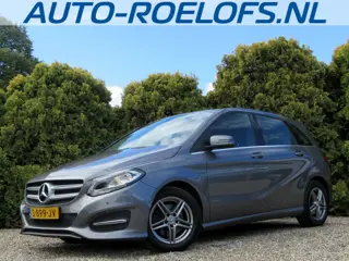 Mercedes-Benz B-klasse 180 * Trekhaak * Navigatie * Camera *