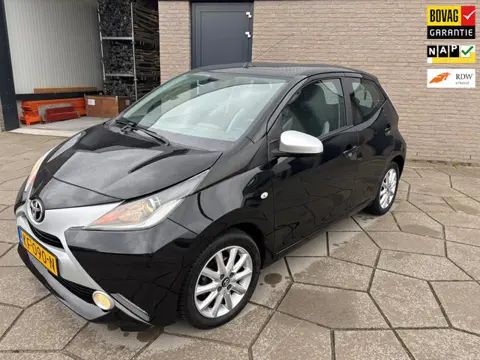 Toyota Aygo 1.0 VVT-i x-play