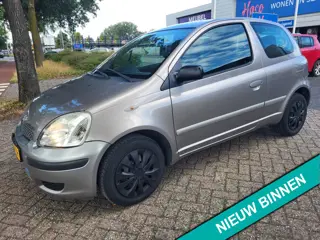 Toyota Yaris 1.3 VVT-i Terra