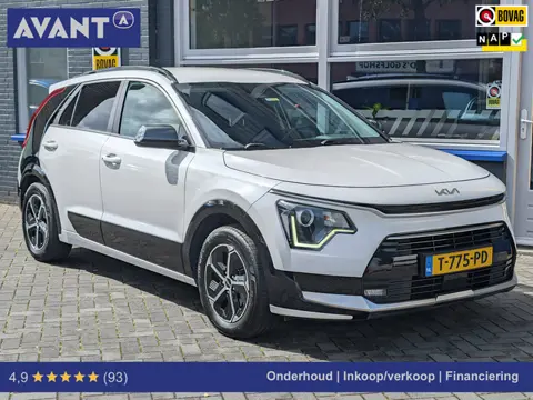 Kia Niro Hybrid DynamicLine - Camera - CarPlay - Dealeronderhouden!