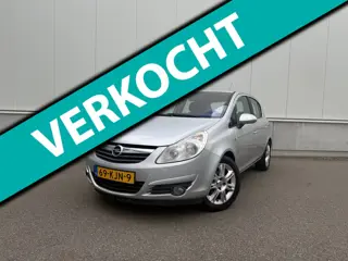 Opel Corsa 1.2-16V Cosmo - WEINIG KM! - Airco / Cruise / PDC / Elektr. ramen / Lm velgen / NAP