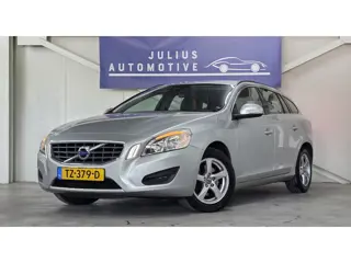 Volvo V60 1.6 T3 Momentum Volledig Onderhouden Trekhaak Leer Nieuwe APK Garantie!