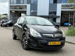 Opel Corsa 1.2-16V Cosmo Nap APK zeer nette auto