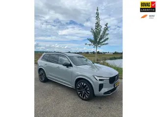 Volvo XC90 2.0 T8 Plug-in hybrid AWD Plus Bright |7 -zitter | Fabrieks garantie | Vapour Grey