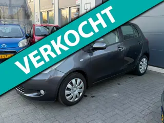 Toyota Yaris 1.3 AIRCO | ELEKTR PAKKET | CAMERA | NIEUWE APK |