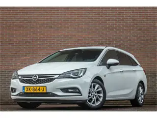 Opel Astra 1.4 Turbo Innovation, 1e eigenaar, Comfortstoelen, Camera, Trekhaak, Navigatie, Half lede