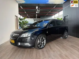Opel Insignia Sports Tourer 2.0 Turbo Cosmo 4x4/ OPC-Line. volle uitvoering / youngtimer
