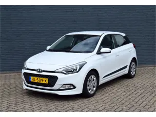 Hyundai i20 1.2 HP i-Motion Comfort Navi Climate Cruise PDC
