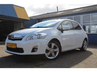 Toyota Auris 1.8i Full Hybrid "Executive" Cruise - Navi - Trekhaak