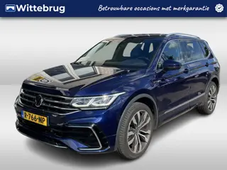 Volkswagen Tiguan Allspace 1.5 TSI R-Line 7p. / 7 PERSOONS/ AUTOMAAT/ 2X R-LINE/ DIGITAL DASH/ CRUIS