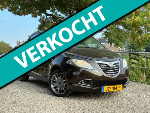 Lancia Ypsilon 0.9 TwinAir Platinum | Clima + Leder nu € 3.450,-!!!