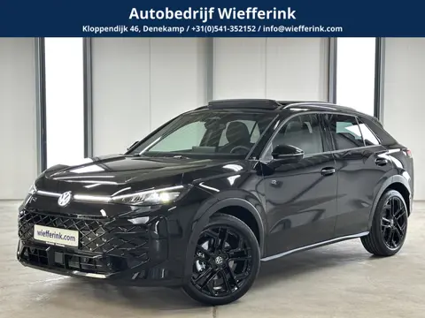Volkswagen T-Roc 1.5 eTsi R-Line First Edition | H&K | Trekhaak | Pano | Black-style | Licht-pakket 