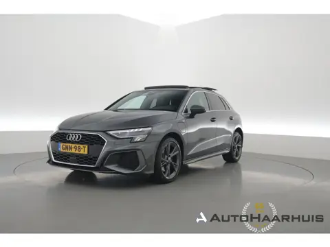 Audi A3 Sportback 40 TFSI e S-Line | Rijklaar! | RS ''Diamond'' stoelen | Pano | Afn. Trekhaak | Dod