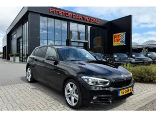 BMW 1-serie 118i Corporate Sport, NL AUTO! Stoelverw, Navi, Leder, M, PDC Voor & Achter