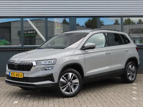 Škoda Karoq 1.5 TSI ACT Business Edition Plus DSG | trekhaak wegklapbaar | verwarmbare voorruit | ve