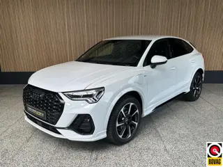 Audi Q3 Sportback 45 TFSI e S-Line Matrix | Sfeer verlichting | Stoel / stuur verwarming