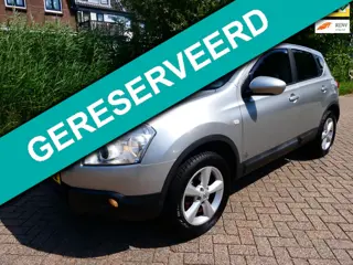 Nissan Qashqai 1.6i 114pk Clima Cruise Panorama PDC Trekhaak 1200kg.