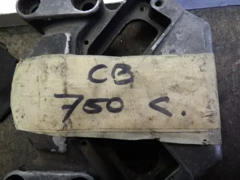 KROONPLAAT Honda CB 750 1978 - 1982 / 1982 - 1983