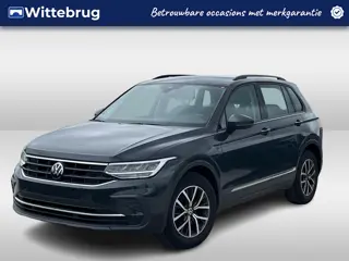 Volkswagen Tiguan 1.5 TSI 150 pk Life / Voorstoelen, verwarmbaar / Achteruitrijcamera / Bluetooth Te