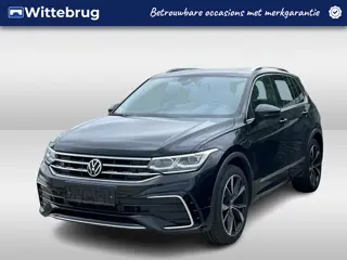 Volkswagen Tiguan 1.4 TSI 245pk eHybrid R-Line DSG Automaat Panoramadak / Trekhaak / Keyless Entry /