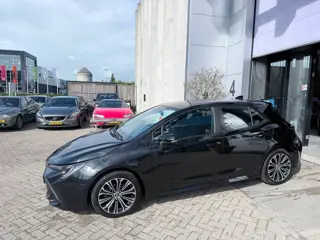 Toyota Corolla 1.8 Hybrid Business Plus RIJK UITGERUST! INRUIL MOGELIJK!