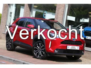 Toyota Yaris Cross 1.5 Hybrid AWD-I Dynamic Team Navi Camera LED ACC