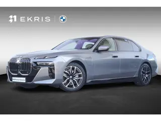 BMW 7-serie 750e xDrive | M-Sport Pakket | Individual Leder | Driving Assistant Professional | Parki