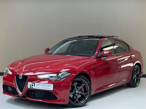 Alfa Romeo Giulia 2.0 T AWD Veloce, 280Pk, 2017, 1ste eigenaar, Dealer onderhouden, Panoramadak, Spo