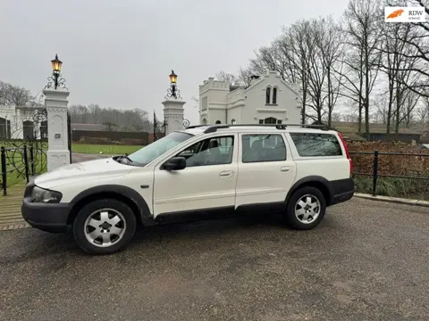 Volvo XC70 2.4T GT, AWD, Sdak, Leder, El. Bed+Verw stoelen, All Season bnd, Thaak, Apple Carplay, Bl