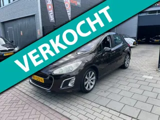 Peugeot 308 1.6 THP Allure Trekhaak Pano Airco PDC NAP APK