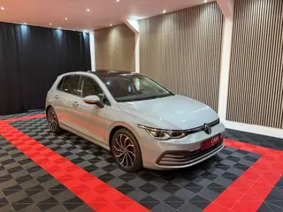 Volkswagen GOLF 1.5 eTSI Style DSG Automaat Pano Memory-Massage Camera Led IQ Lights Trekhaak