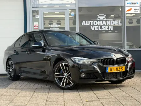 BMW 3-serie 318i M Sport/Pano/NAP/HarmanKardon/carplay/Dodehoeksdetectie.