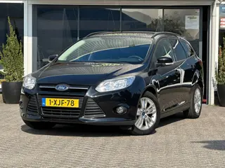 Ford Focus Wagon 1.0 EcoBoost Titanium | Distr & WP Vervangen !
