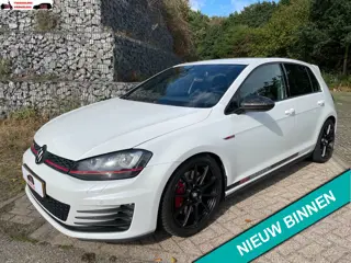 Volkswagen Golf 2.0 TSI GTI Performance