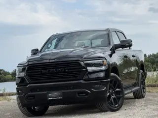Dodge RAM 1500 LARAMIE NIGHT 5.7L V8, 1E EIG, LAGE BIJTELLING, DIGITAL CLUSTER, BLIS, H&K, CARVEN EX