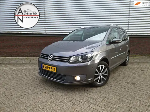 Volkswagen TOURAN 1.4 TSI Highline DSG Cruisecontrol Trekhaak Alarm