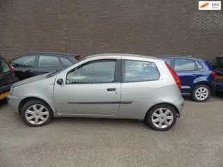 Fiat Punto 1.2-16V ELX Speedgear AUTOMAAT