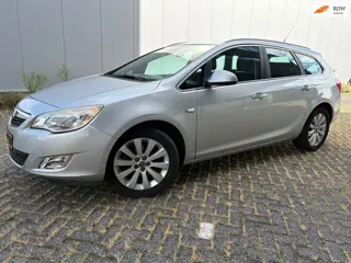 Opel Astra Sports Tourer 1.4 Turbo Sport CLIMAT BJ 7-2012. APK. 8-2027