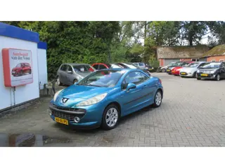 Peugeot 207 CC 1.6 VTi Première