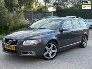 Volvo V70 2.0T R-Edition AUTOMAAT AIRCO CRUISE PDC TREKHAAK